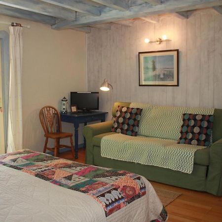La Clairiere Du Moulin Bed & Breakfast Lepin-le-Lac Eksteriør bilde
